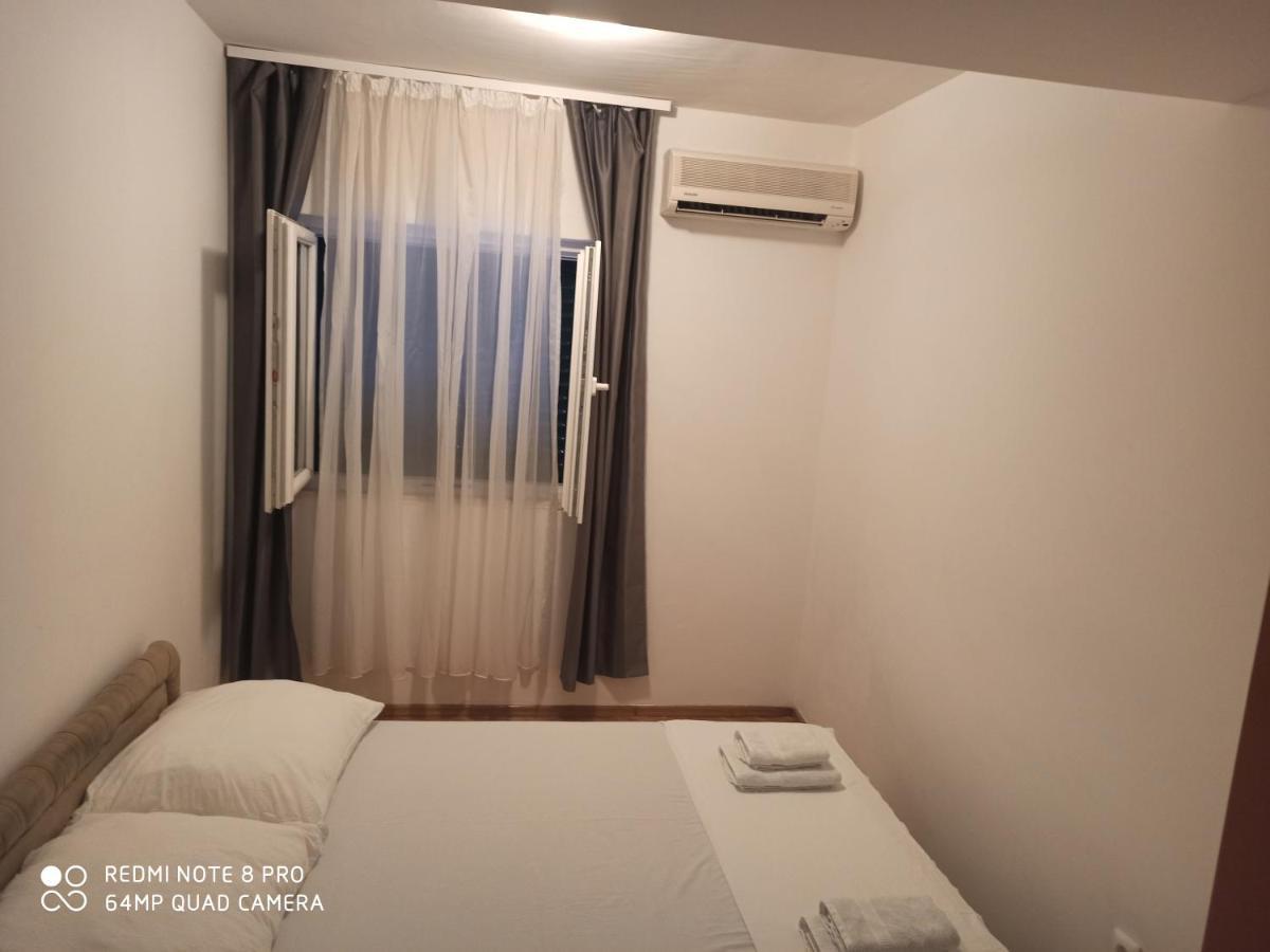 Apartments Zo Макарска Экстерьер фото